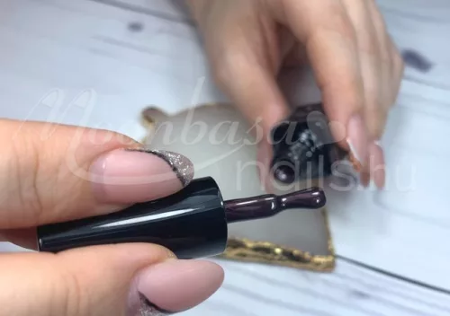 Tiger eye covering gel polish 5ml #855 Burgundy