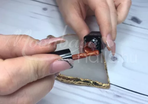 Tiger eye thermo gel polish 5ml #873 Crimson red - peanut butter