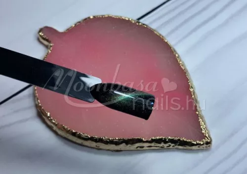 Magic eye gel polish 4 ml #750 Albireo